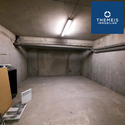 Local commercial - 84 m² - 3 pièces