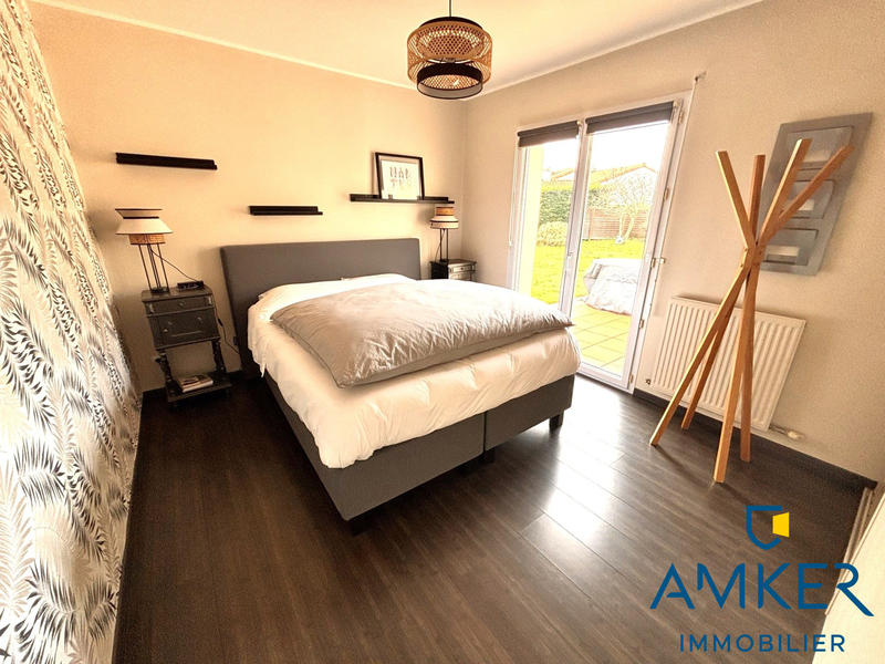 Maison - 181 m² - 7 pièces