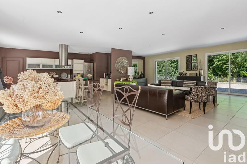 Maison - 190 m² - 6 pièces