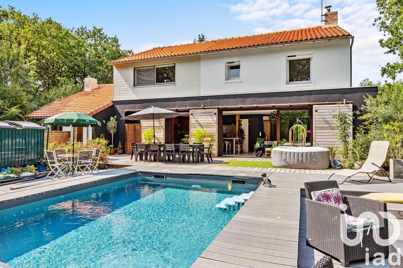 Maison - 190 m² - 7 pièces