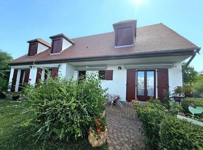 Villa - 176 m² - 6 pièces