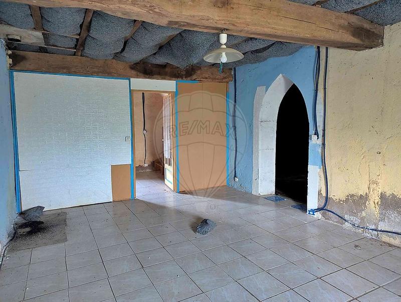 Maison - 300 m² - 5 pièces