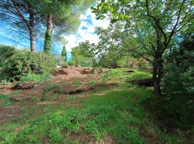 Terrain constructible - 800 m²