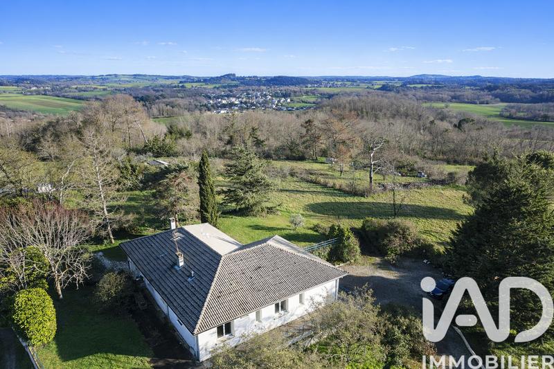 Maison - 160 m² - 5 pièces