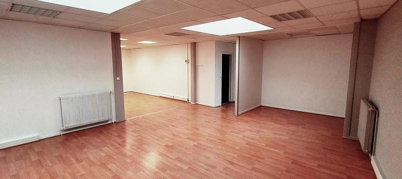 Bureau - 107 m² - 3 pièces