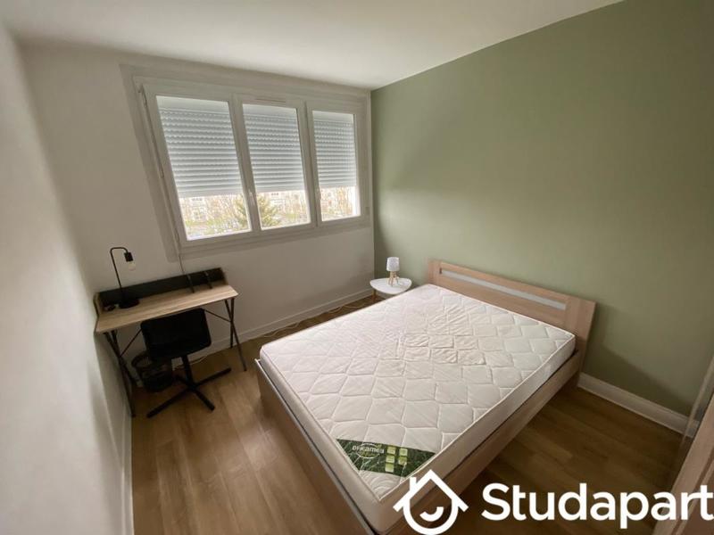 Chambre - 11 m² - 1 pièce