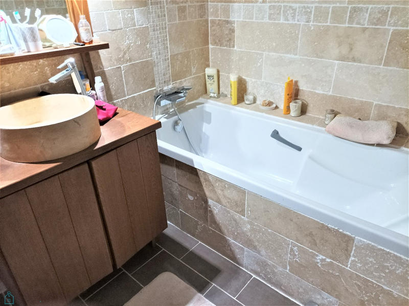 Appartement - 125 m² - 8 pièces