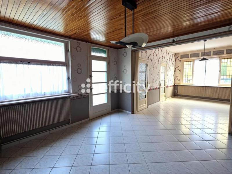 Maison - 200 m² - 5 pièces