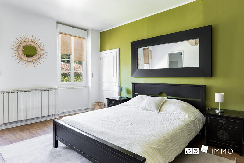 Château - 520 m² - 12 pièces