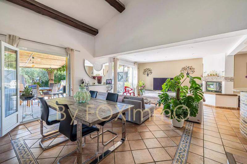 Maison - 147 m² - 6 pièces