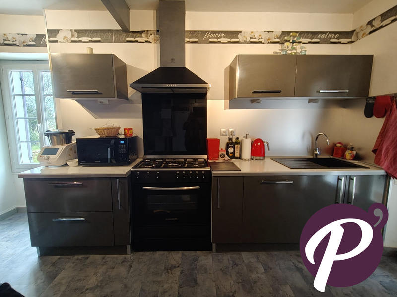 Maison traditionnelle - 145 m² - 6 pièces