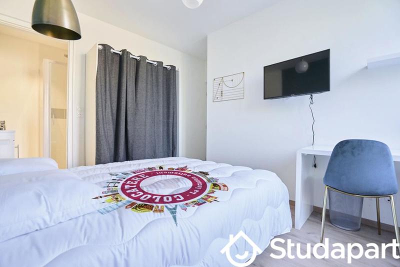 Chambre - 13 m² - 1 pièce