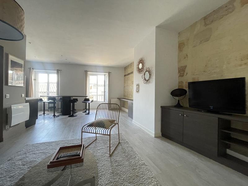 Appartement - 82 m² - 3 pièces