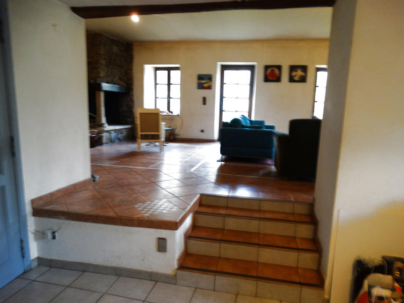 Maison - 245 m² - 8 pièces