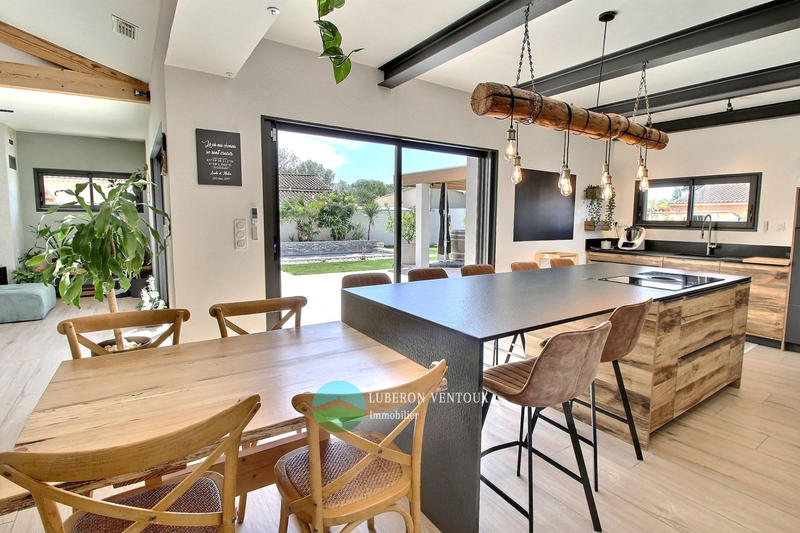 Maison - 191 m² - 8 pièces