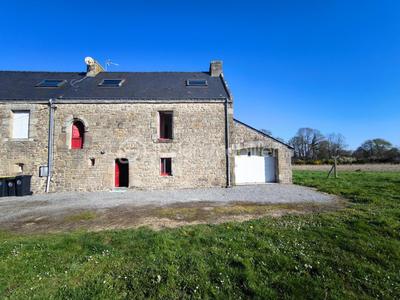 Maison en pierre - 98 m² - 4 pièces