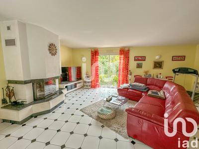 Maison - 180 m² - 5 pièces