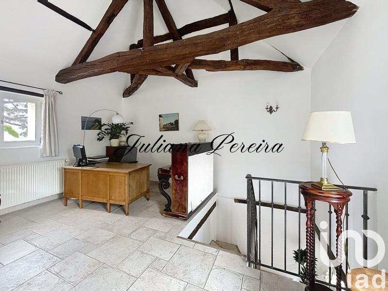 Maison - 205 m² - 9 pièces