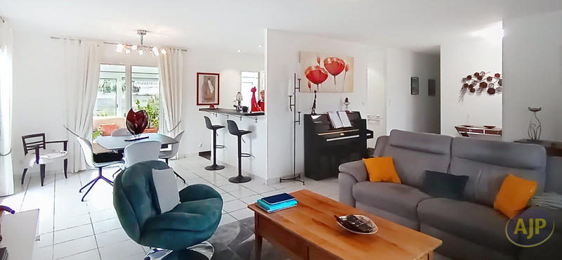 Maison - 125 m² - 5 pièces