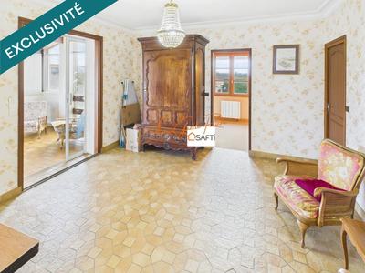 Maison - 255 m² - 9 pièces