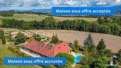 Villa - 295 m² - 9 pièces