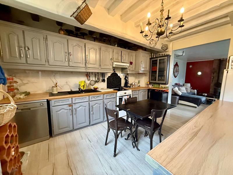 Maison - 98 m² - 5 pièces