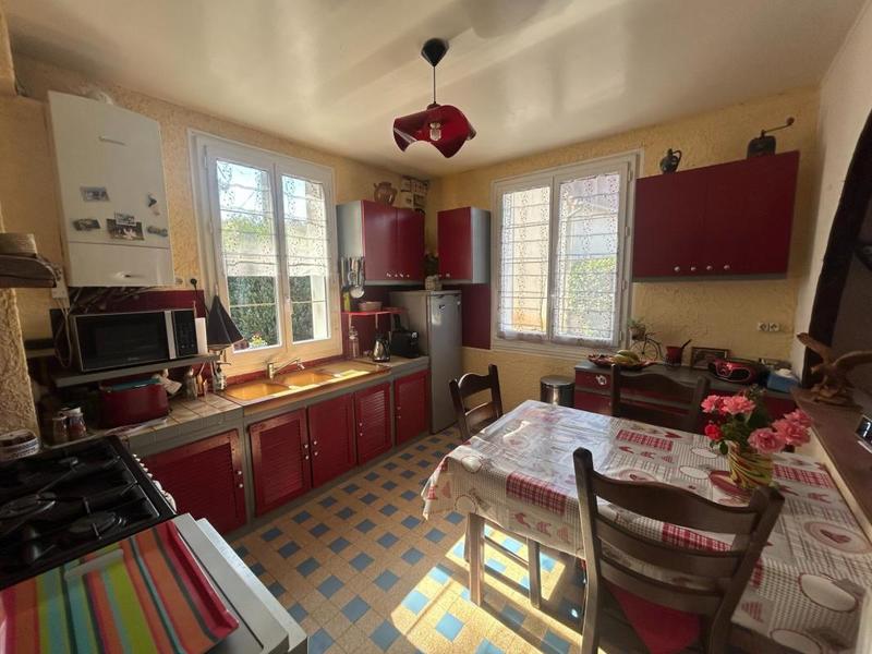 Maison - 95 m² - 4 pièces