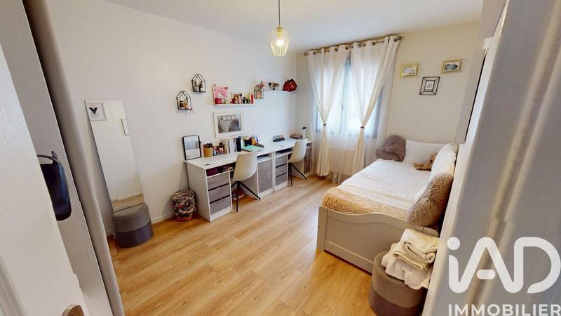 Maison - 97 m² - 6 pièces