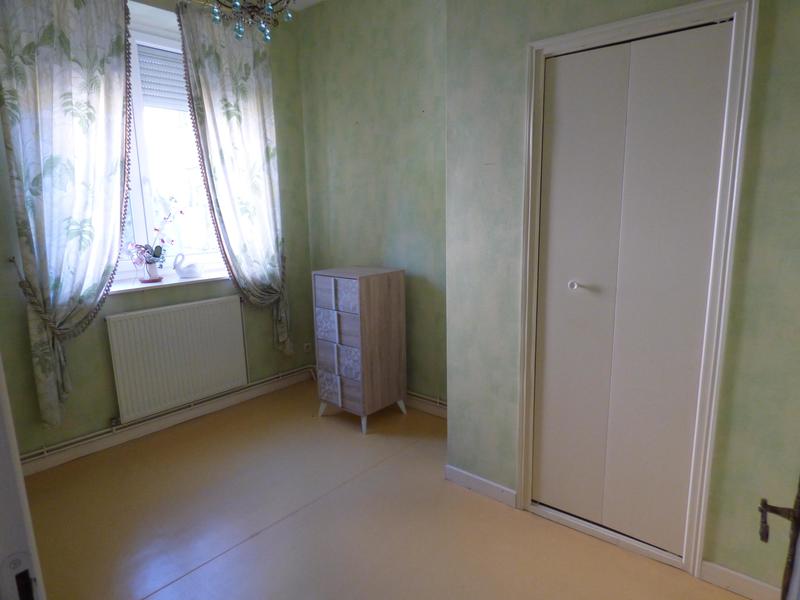 Maison - 104 m² - 4 pièces