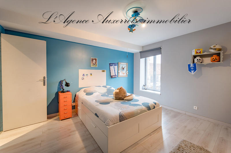 Maison - 314 m² - 8 pièces