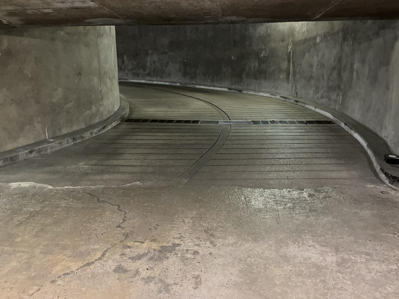 Parking / Garage - 16 m²