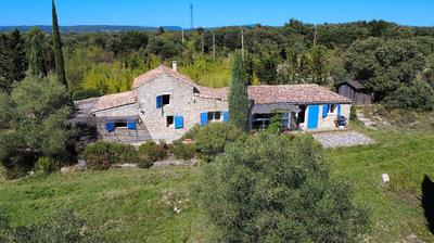 Propriété - 93 m² - 4 pièces