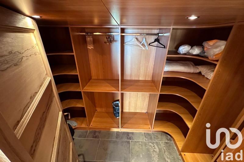 Appartement - 185 m² - 8 pièces