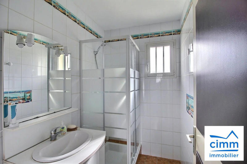 Maison traditionnelle - 127 m² - 7 pièces