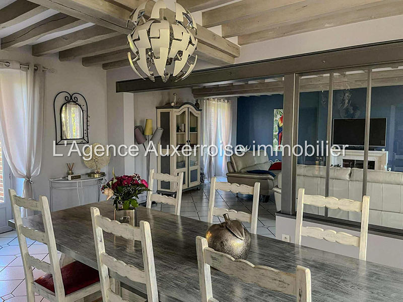 Maison - 177 m² - 6 pièces