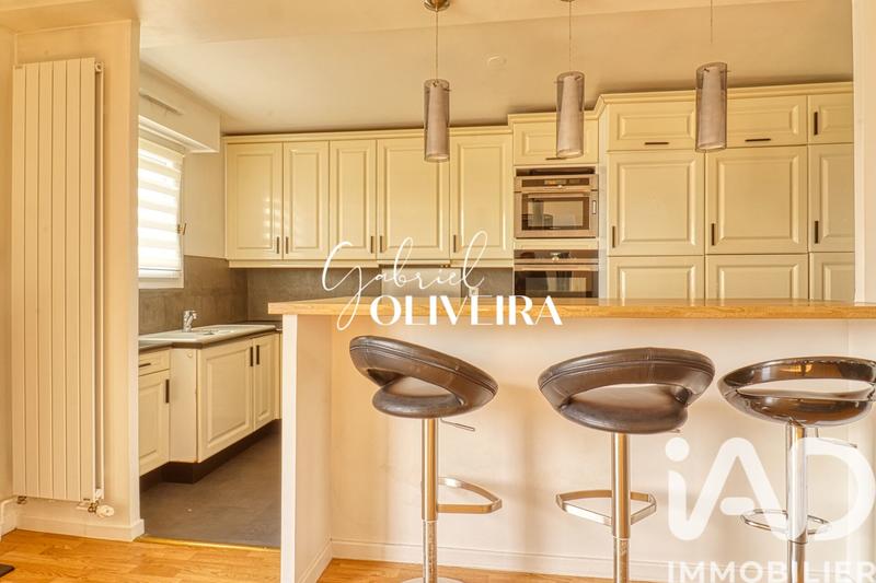 Appartement - 121 m² - 5 pièces