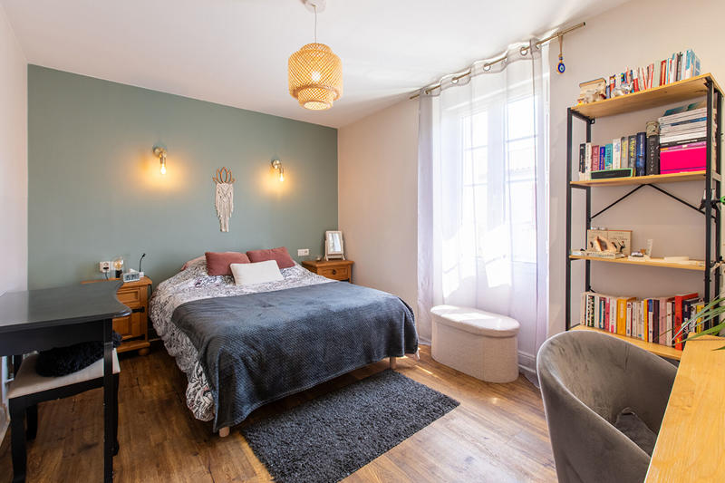 Maison - 208 m² - 11 pièces