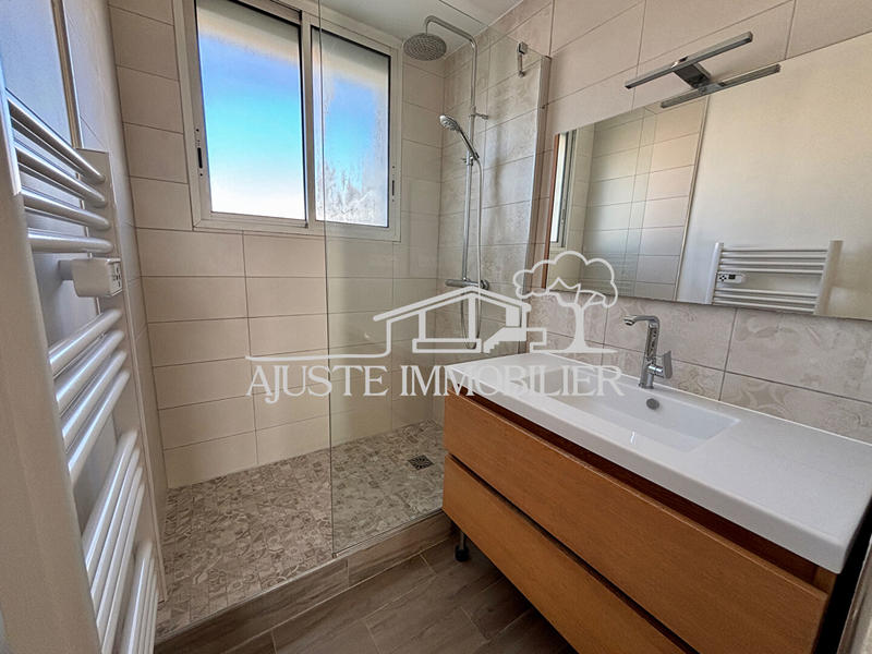 Appartement - 75 m² - 4 pièces