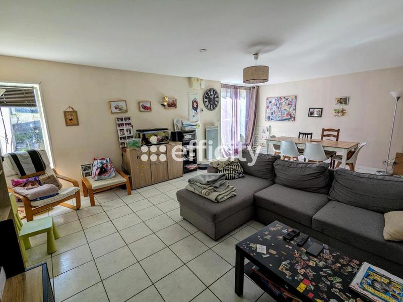 Immeuble - 304 m² - 12 pièces