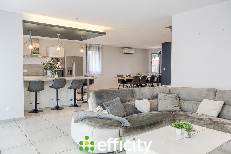 Villa - 150 m² - 6 pièces