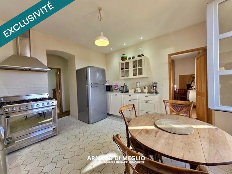 Appartement - 87 m² - 4 pièces