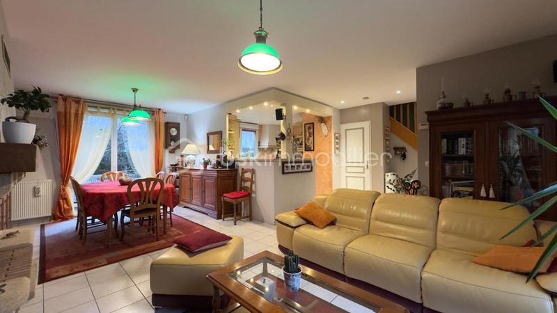 Maison - 101 m² - 5 pièces