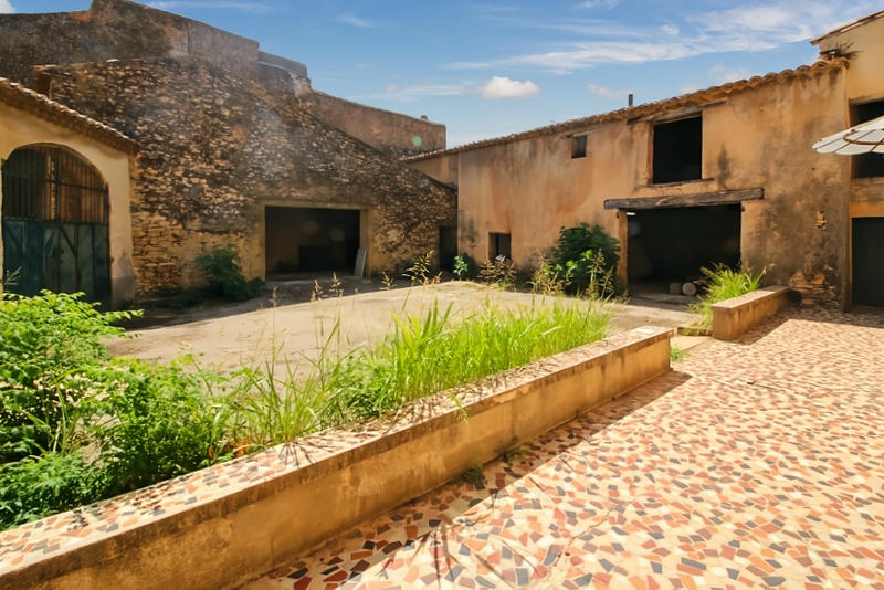 Maison - 230 m² - 4 pièces