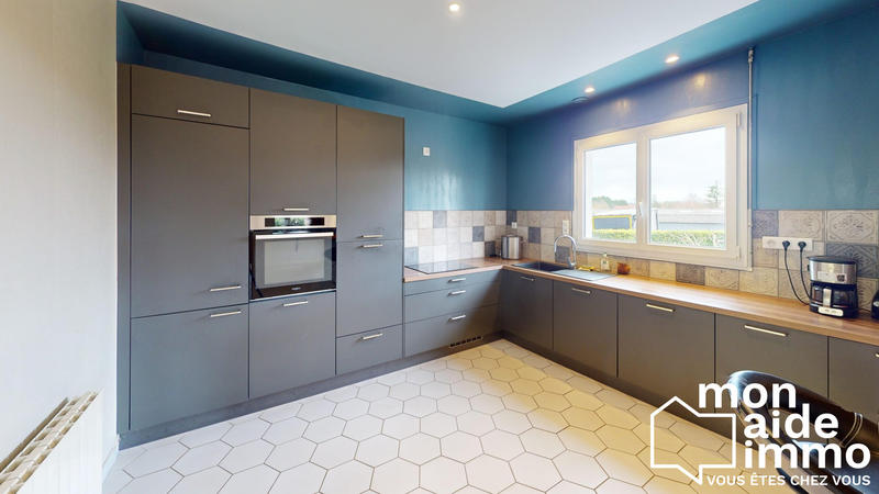 Maison - 143 m² - 7 pièces