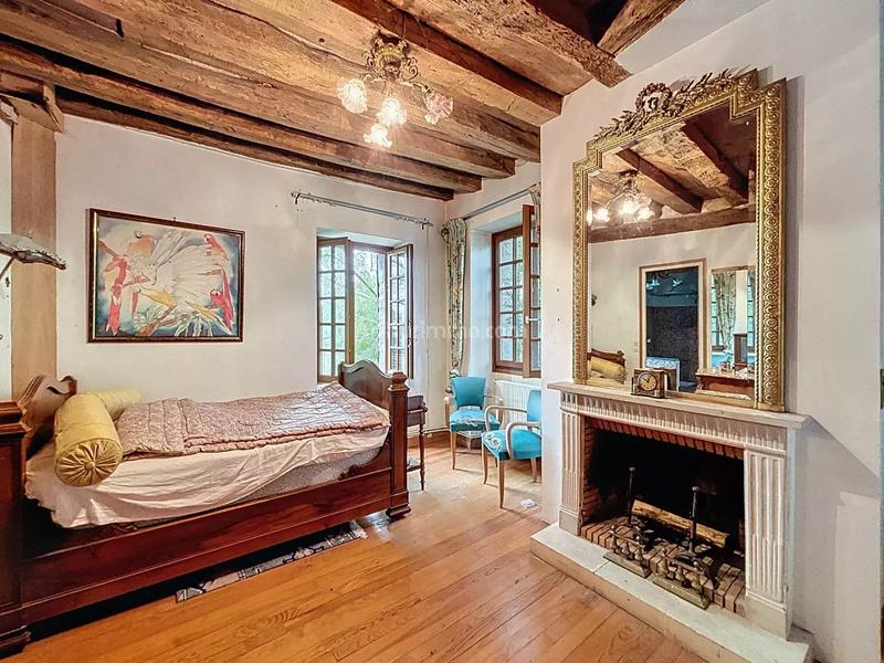 Maison - 203 m² - 6 pièces