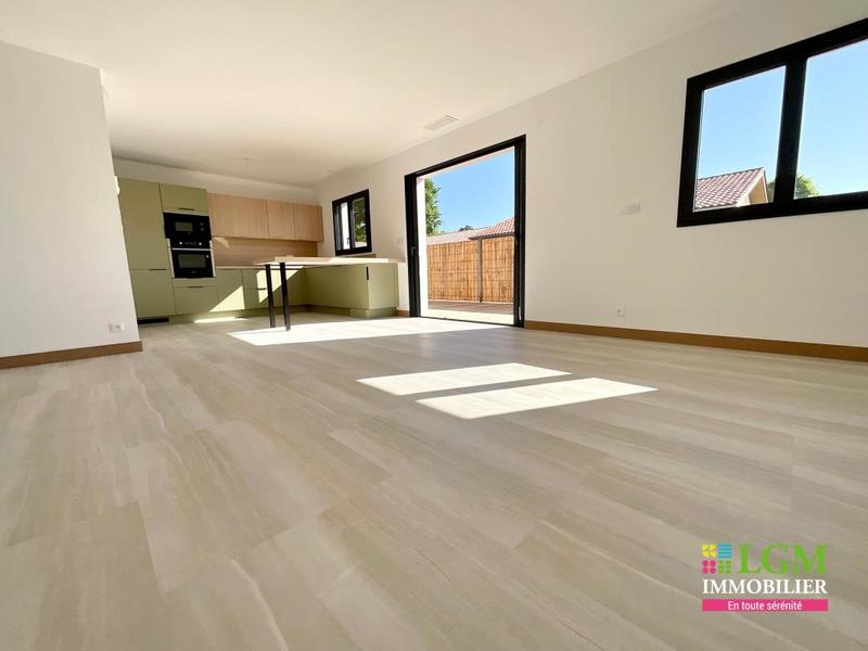 Maison - 94 m² - 4 pièces