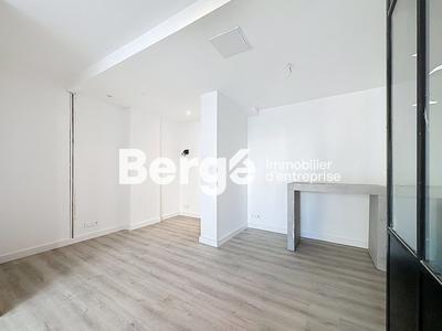 Local commercial - 124 m²