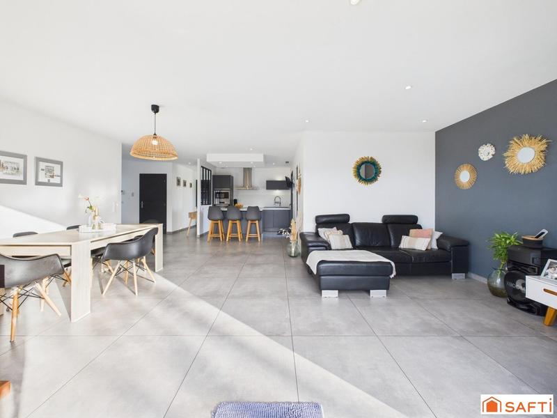 Maison - 120 m² - 5 pièces