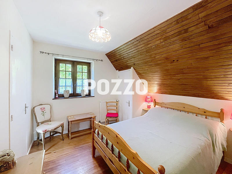 Maison - 190 m² - 8 pièces