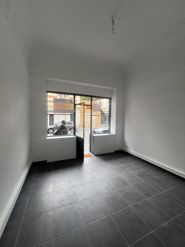 Magasins - 16 m² - 1 pièce